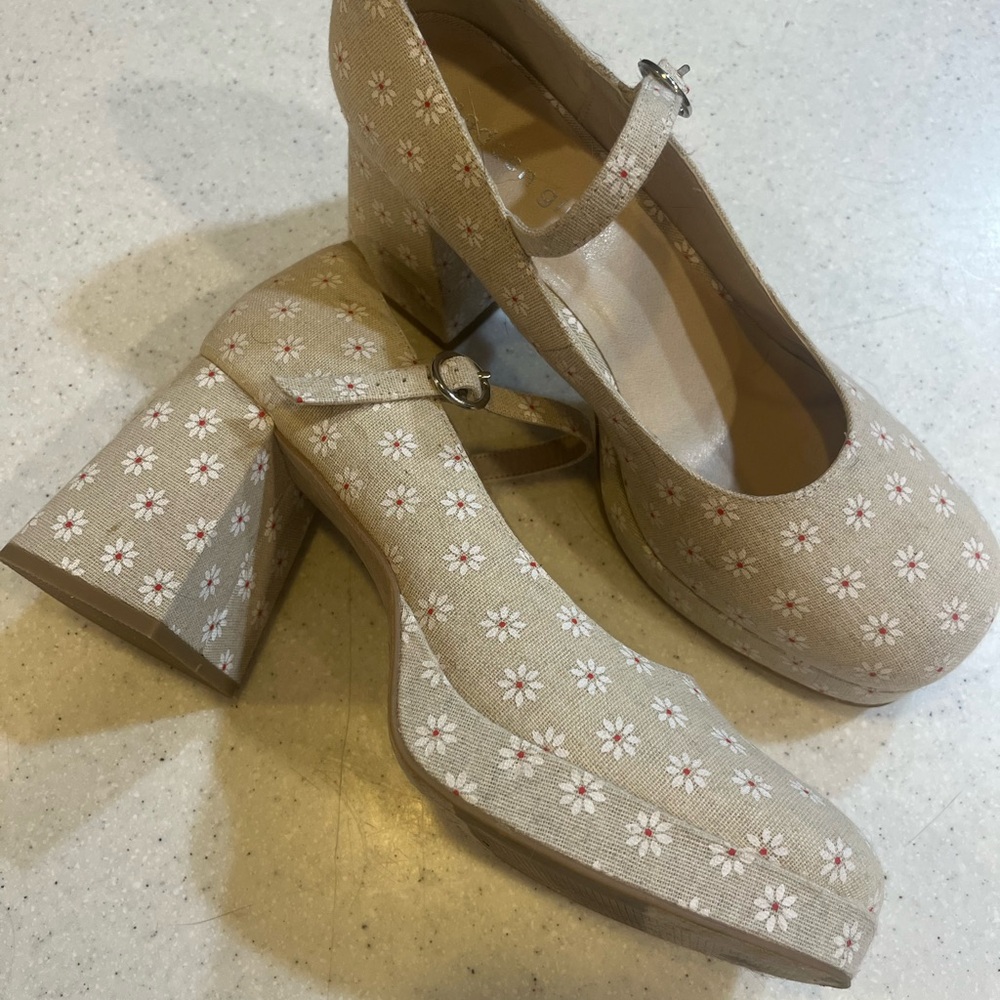 Cream Mary Jane Shoes